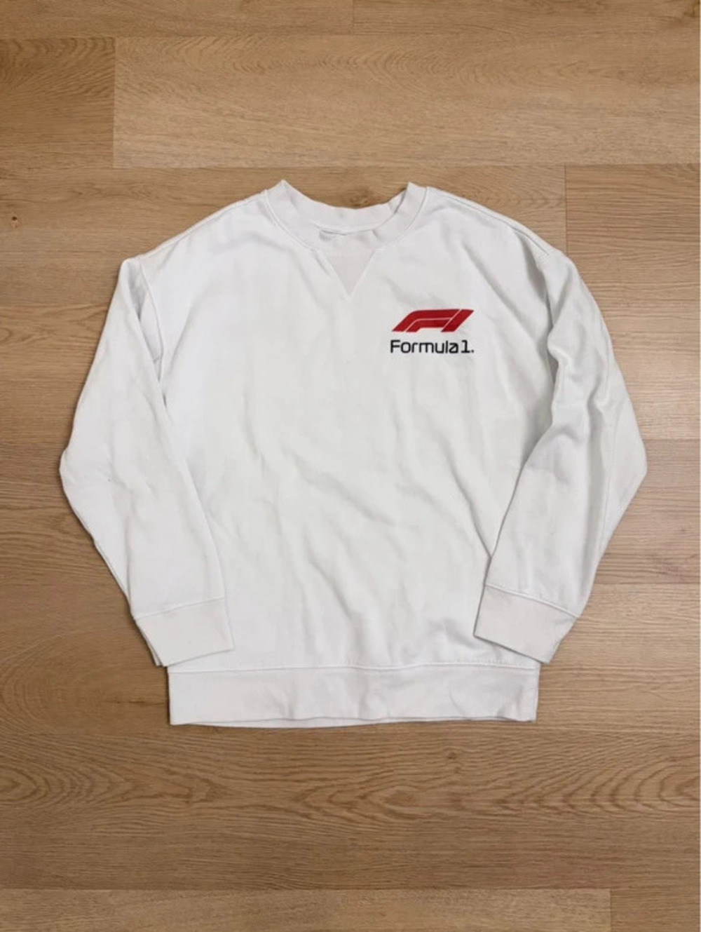 Formula 1 Racing Graphic Sweatshirt Youth XL (14-16)
